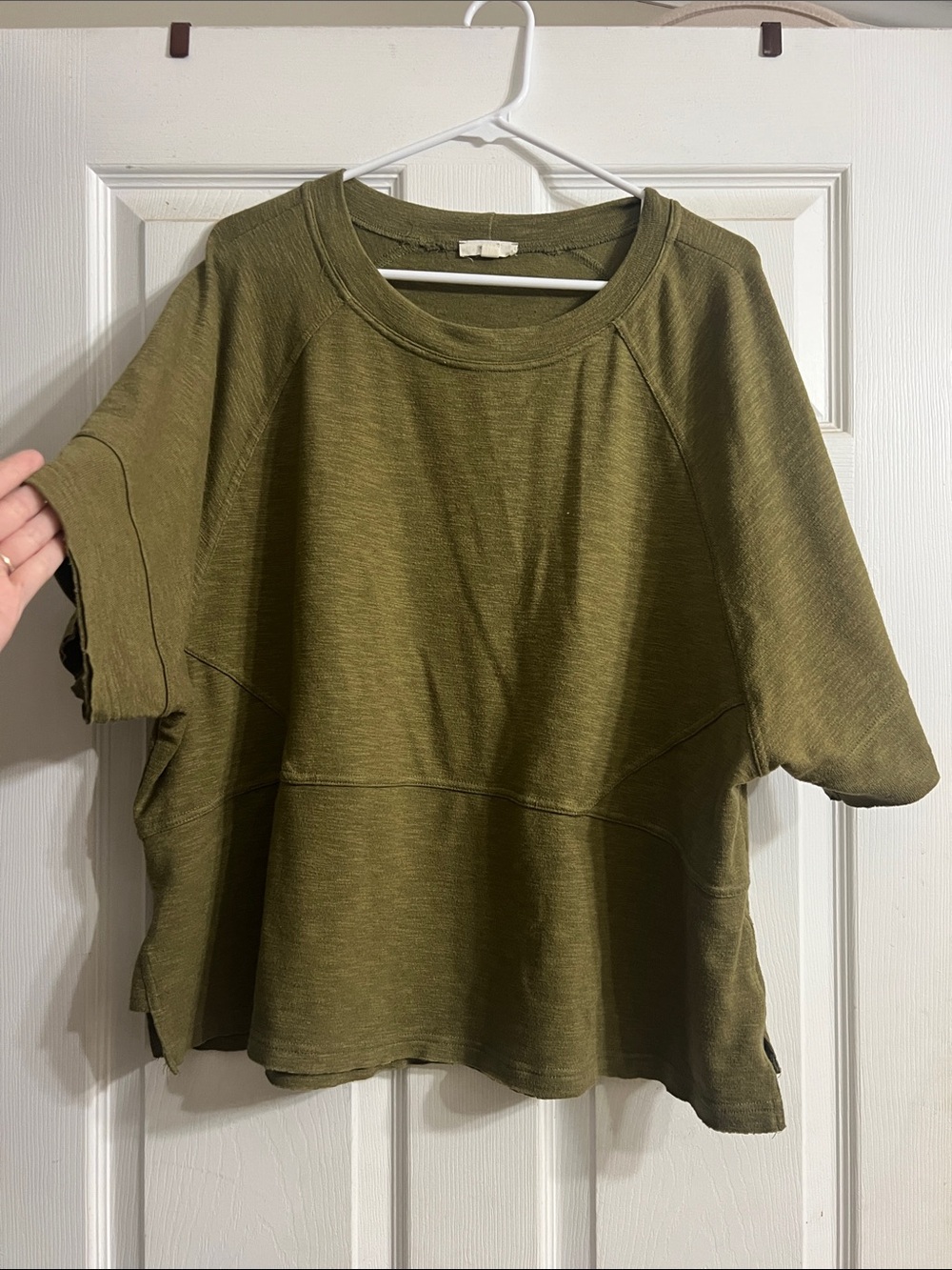 easel Olive Short Sleeve Sweatshirt Top